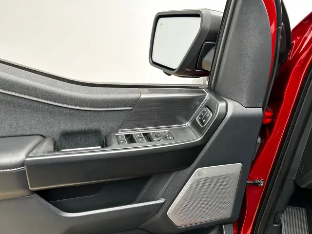 Ford F-150 Raptor — Фото автомобиля 6