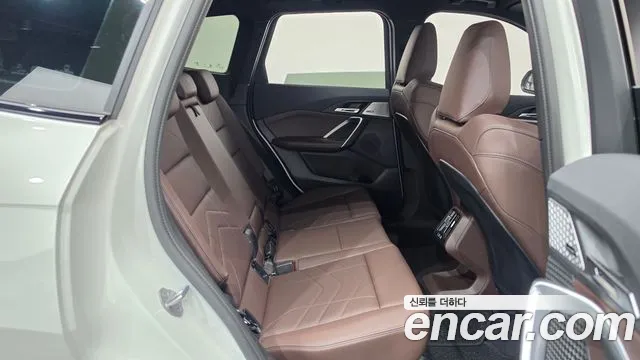 BMW X1 U11 — Фото автомобиля 12