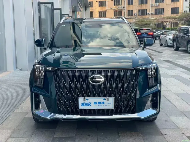 GAC Trumpchi GS8 — Фото автомобиля 2