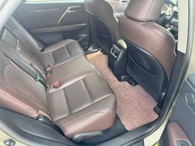 Lexus RX — Фото автомобиля 4