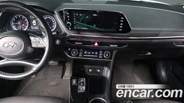 Hyundai Sonata Sonata (DN8) 2.0 LPG(Для проката) — Фото автомобиля 14