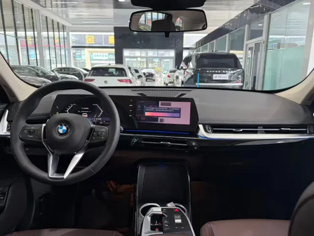 BMW X1 — Фото автомобиля 9