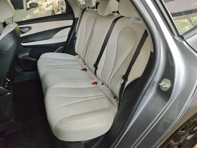 BYD Seal 05 DM-i — Фото автомобиля 16