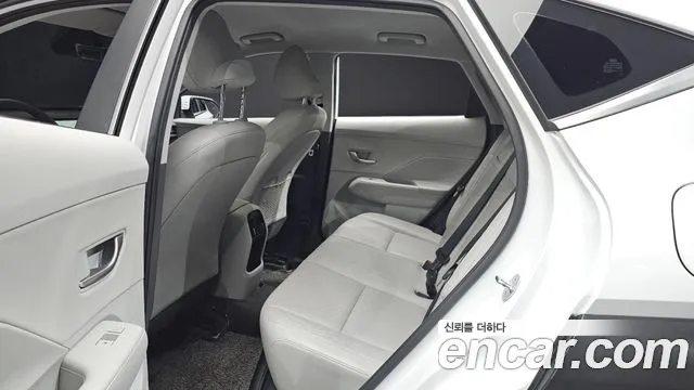 Hyundai Kona SX2 — Фото автомобиля 17