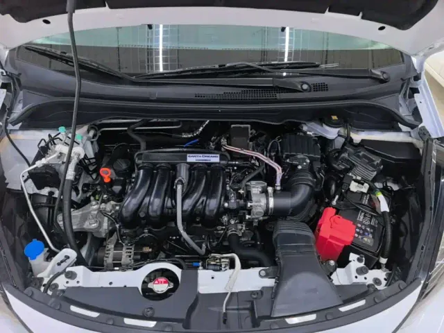 Honda Fit — Фото автомобиля 19