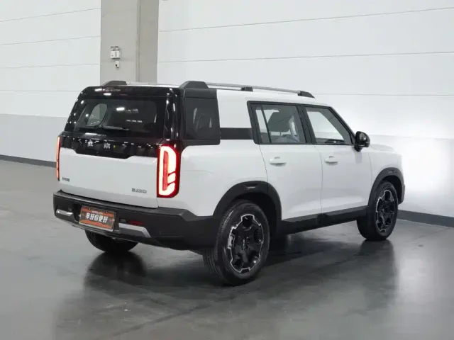 BAIC BJ30 — Фото автомобиля 2