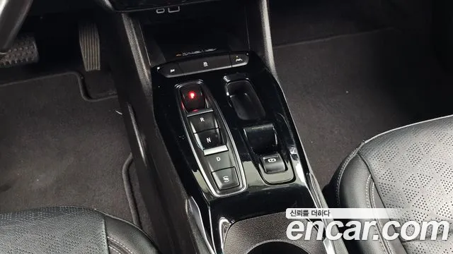 Chevrolet Bolt EV New — Фото автомобиля 12