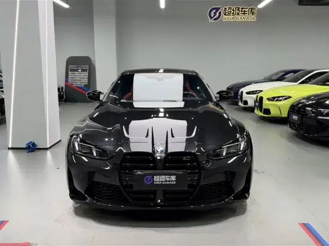BMW M4 — Фото автомобиля 2