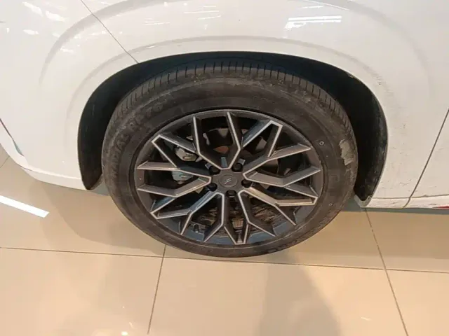 Changan Z6 — Фото автомобиля 22