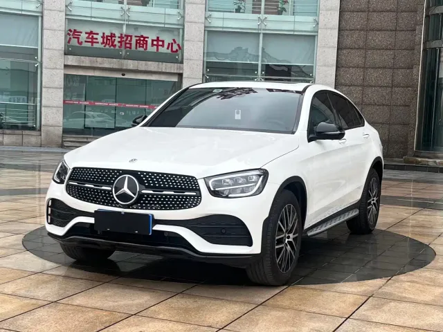Фотография автомобиля — Mercedes-Benz GLC Coupe
