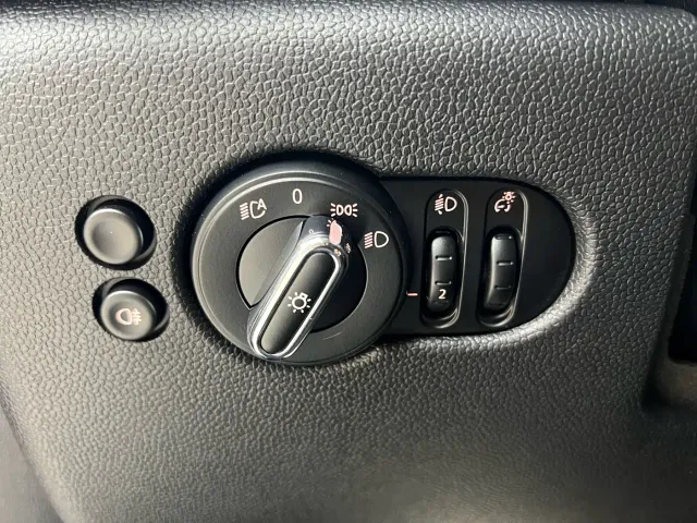 MINI Hatch — Фото автомобиля 13