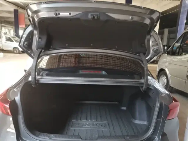 Changan Eado — Фото автомобиля 18