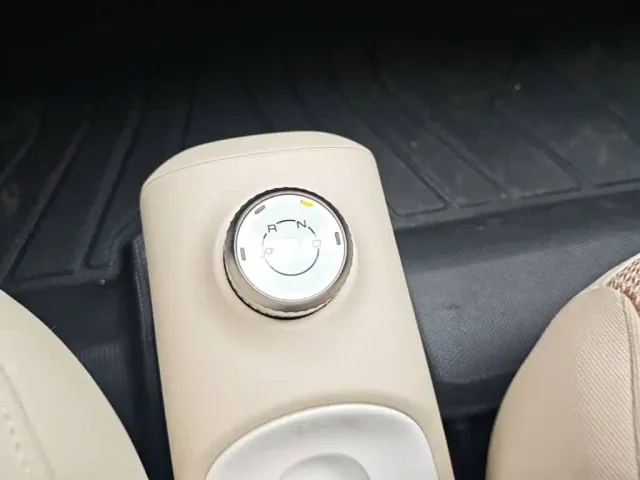 Wuling Hongguang Mini EV — Фото автомобиля 9