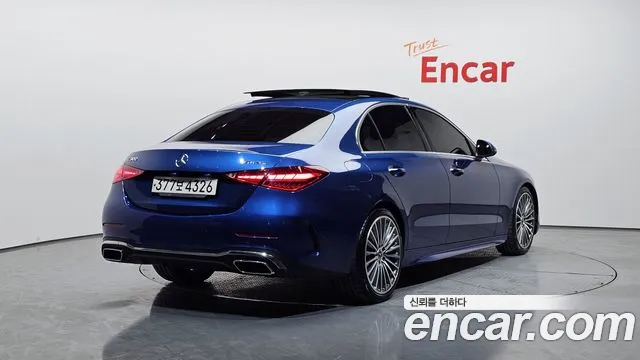 Mercedes-Benz C-Class — Фото автомобиля 2
