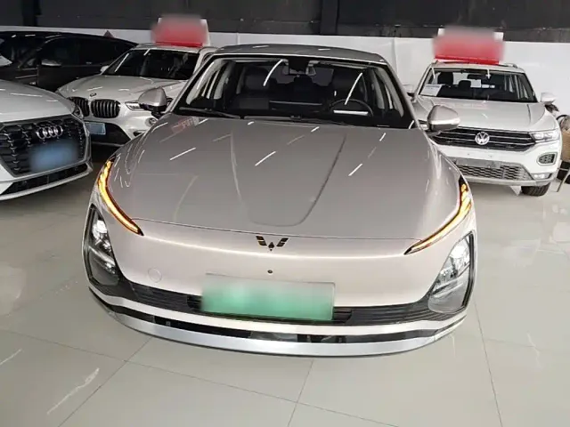 Wuling Starlight — Фото автомобиля 2