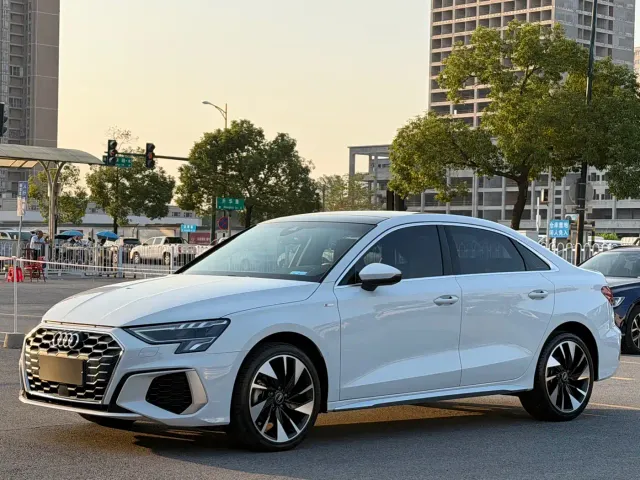 Фотография автомобиля — Audi A3