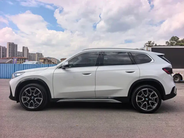 BMW X1 — Фото автомобиля 4