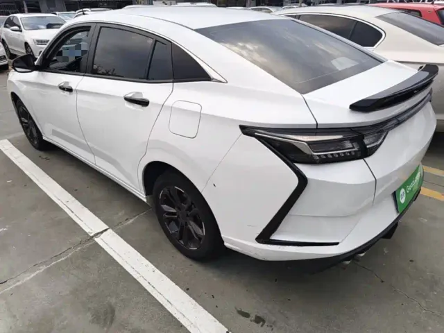 Dongfeng Yixuan — Фото автомобиля 22