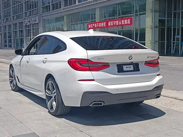 BMW 6 Series Gran Turismo — Фото автомобиля 6