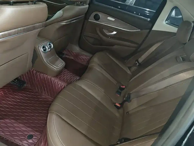 Mercedes-Benz E-Class — Фото автомобиля 16