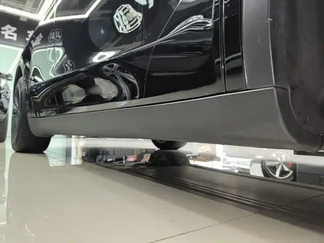 Tesla Model Y — Фото автомобиля 20