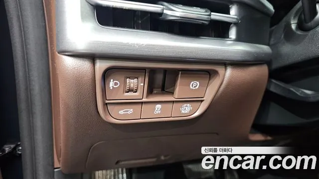 Hyundai Grandeur GN7 — Фото автомобиля 25