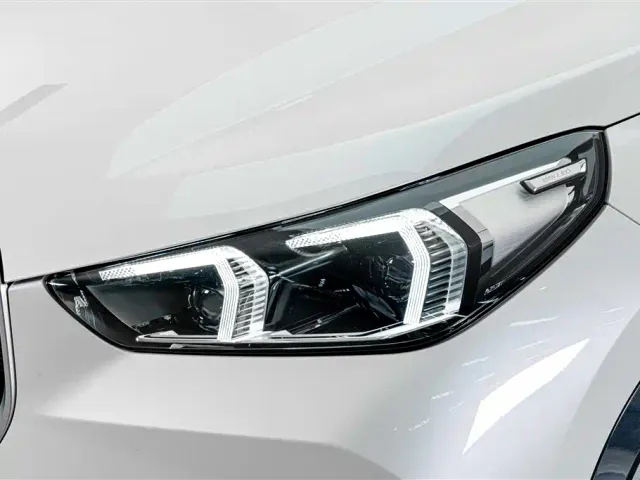BMW X1 — Фото автомобиля 4