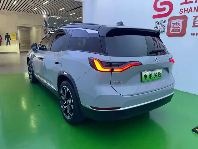 Nio ES8 — Фото автомобиля 21