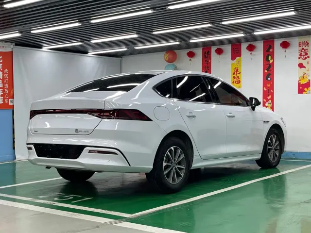 BYD Qin PLUS — Фото автомобиля 5