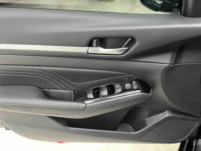Nissan Teana — Фото автомобиля 13