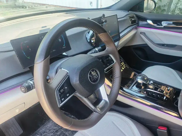 BYD Qin PLUS — Фото автомобиля 8