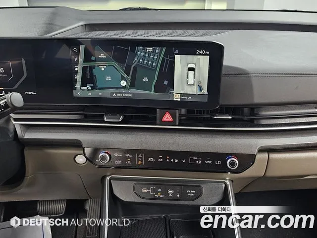 Kia Carnival Generation 4 — Фото автомобиля 14
