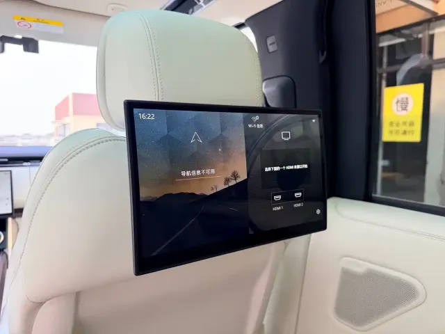 Land Rover Range Rover — Фото автомобиля 15