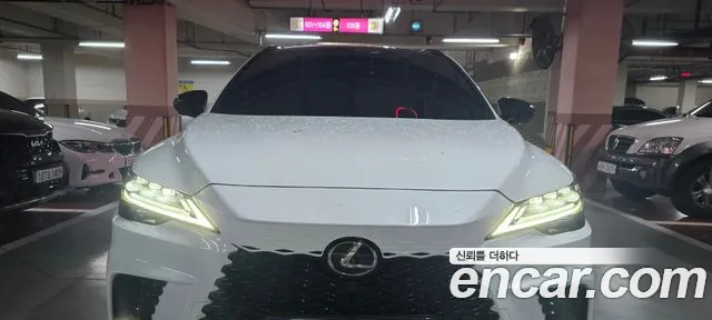 Фотография автомобиля — Lexus RX