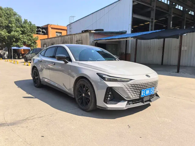 Changan UNI-V — Фото автомобиля 3