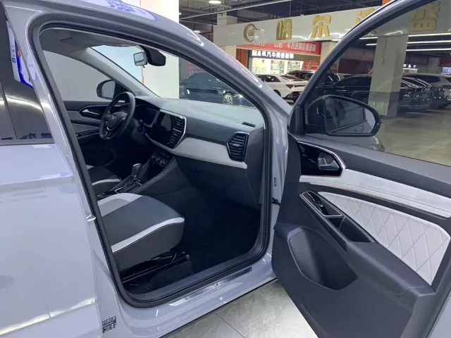 Jetta VS7 — Фото автомобиля 16