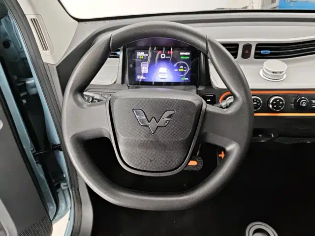 Wuling Hongguang Mini EV — Фото автомобиля 15