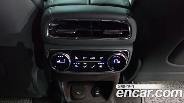 Genesis GV80 — Фото автомобиля 24