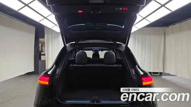 Mercedes-Benz EQS — Фото автомобиля 15