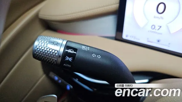Genesis G80 Бензин 2.5 турбо 2WD — Фото автомобиля 26