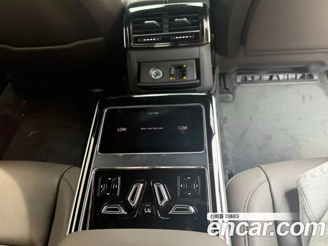 Audi A8 55 TFSI quattro Premium LWB — Фото автомобиля 13