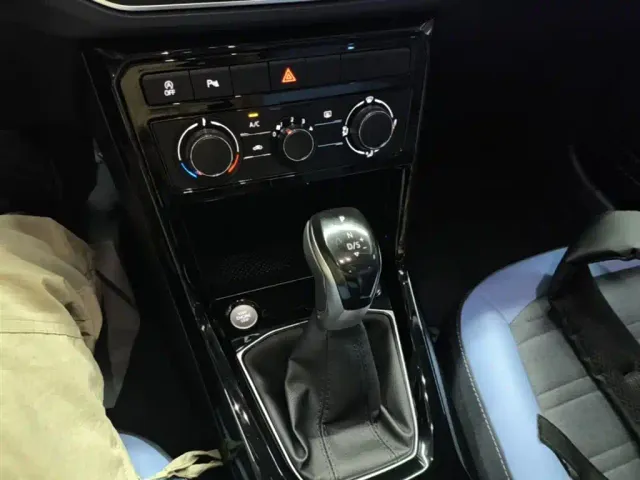 Volkswagen Tharu — Фото автомобиля 13