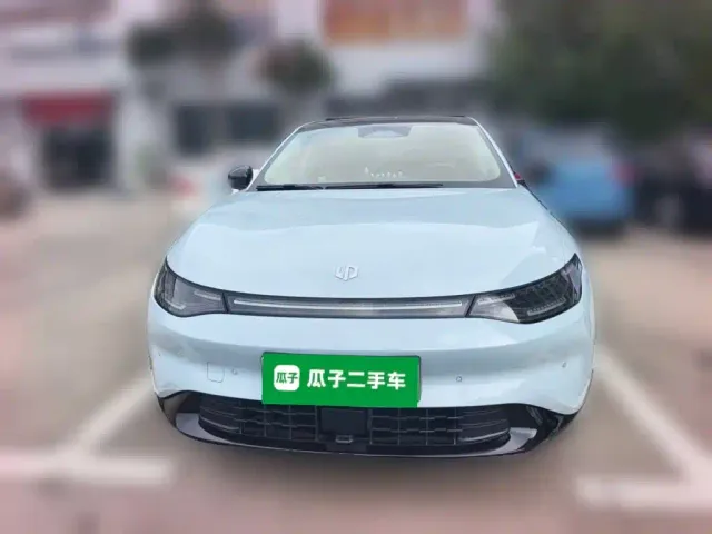 Leapmotor C01 — Фото автомобиля 23
