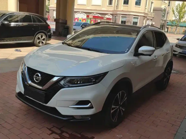 Фотография автомобиля — Nissan Qashqai