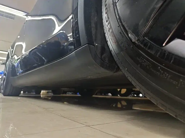 Tesla Model Y — Фото автомобиля 20