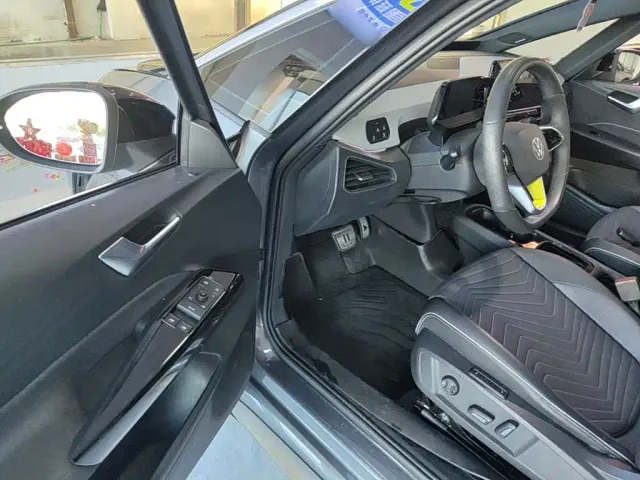 Volkswagen ID.3 — Фото автомобиля 15