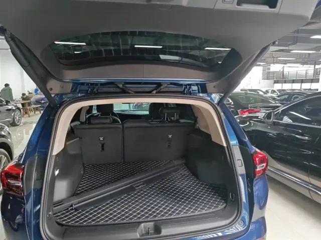 Buick Envision Plus — Фото автомобиля 8