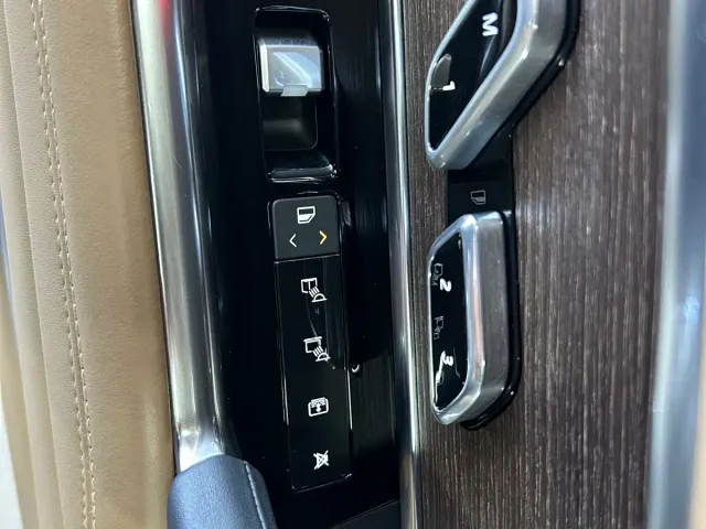 Land Rover Range Rover — Фото автомобиля 28