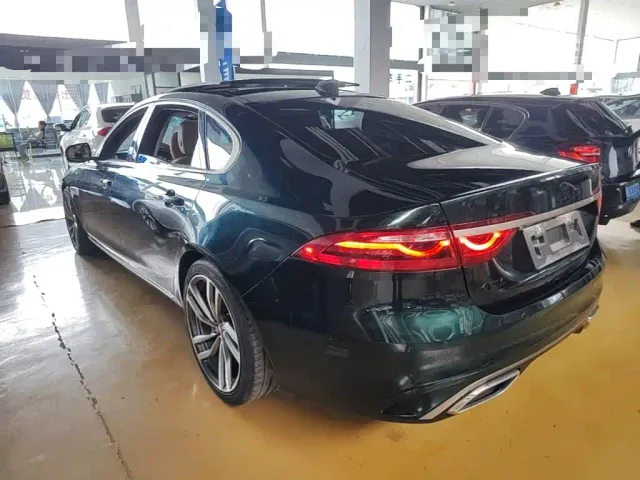 Jaguar XFL — Фото автомобиля 22