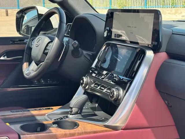 Lexus LX — Фото автомобиля 8